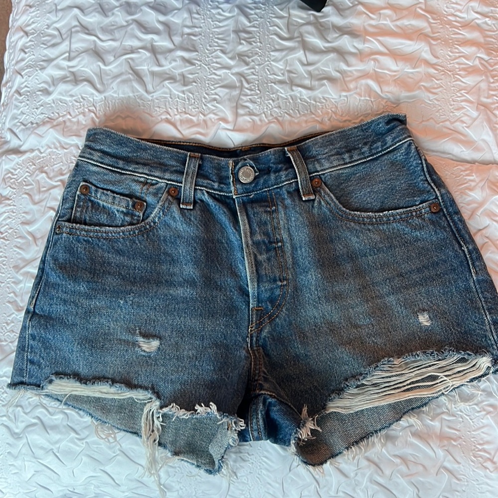 501 LEVI SHORTS